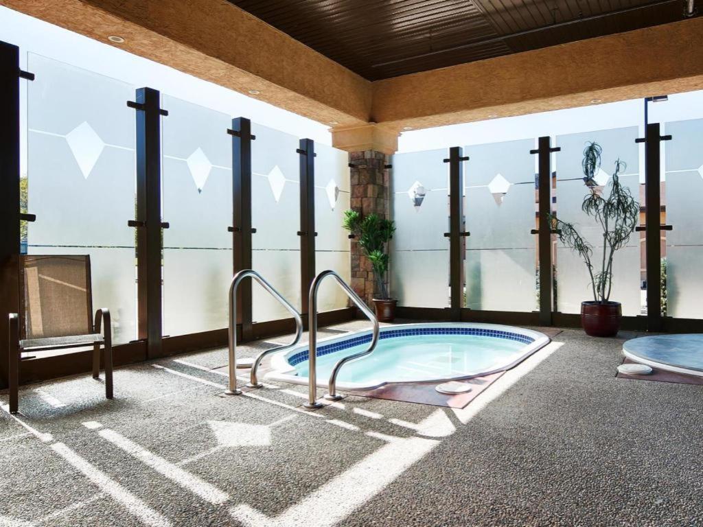 Best Western Diamond Inn Three Hills Εξωτερικό φωτογραφία